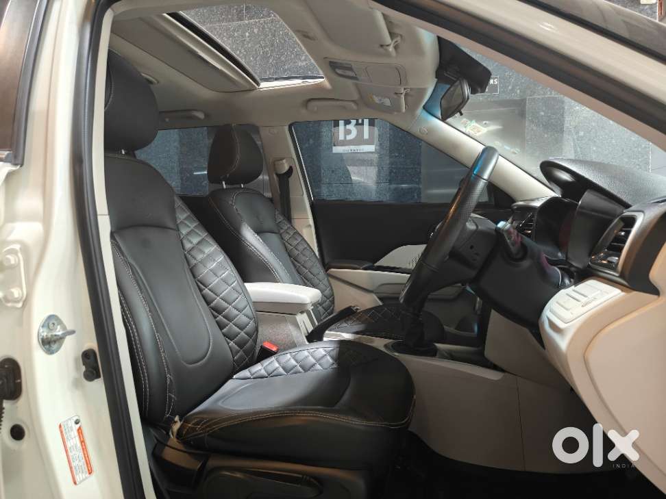 Mahindra Xuv300 W8 Option Diesel, 2022, Diesel