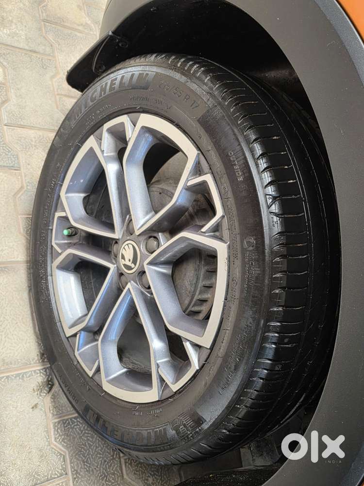 Skoda Kushaq 1.0 Tsi Style At, 2021, Petrol