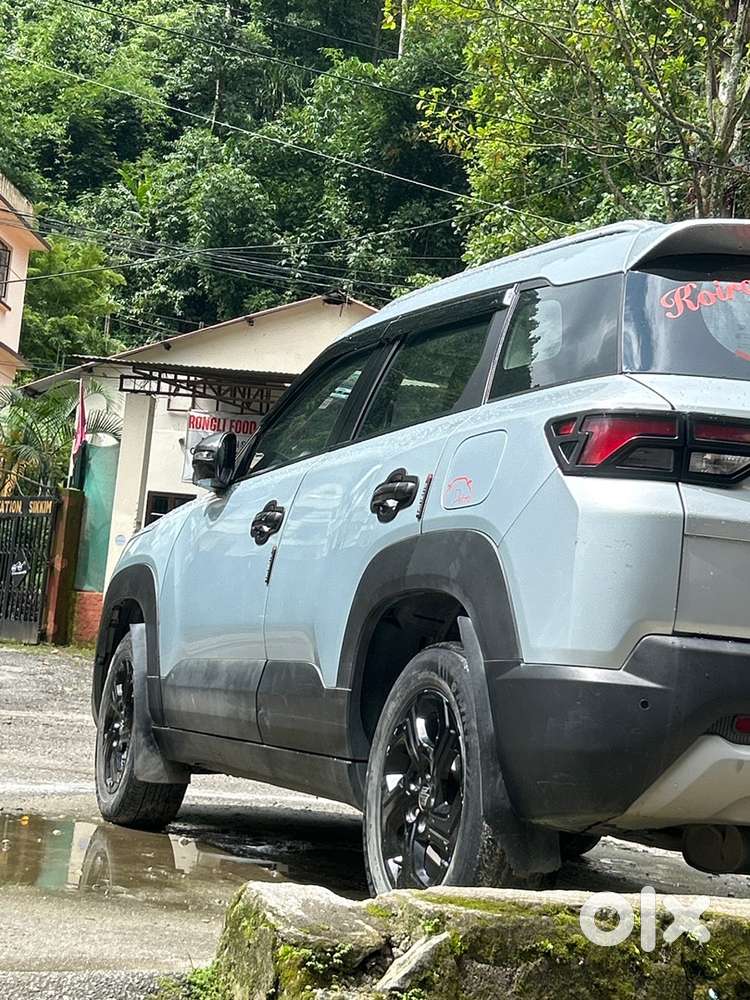 Maruti Brezza Petrol 2023