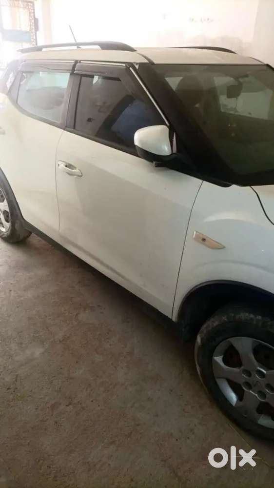 Mahindra Xuv300 1.5 W6 2023