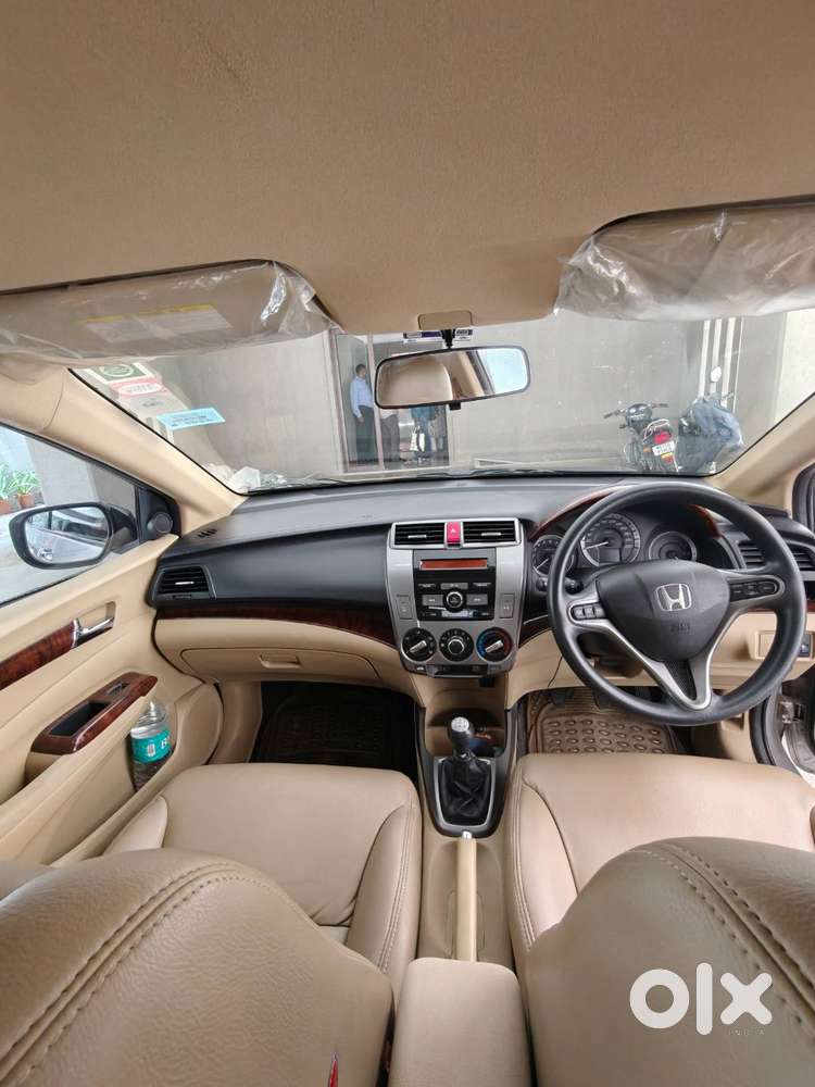 Honda City 1.4 V Mt 2012  Silver  Excellent Condition  Single Owner
