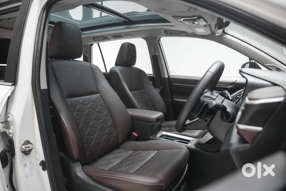 Toyota Innova Hycross 2.0 Zx Hybrid 7 Str, 2023, Petrol