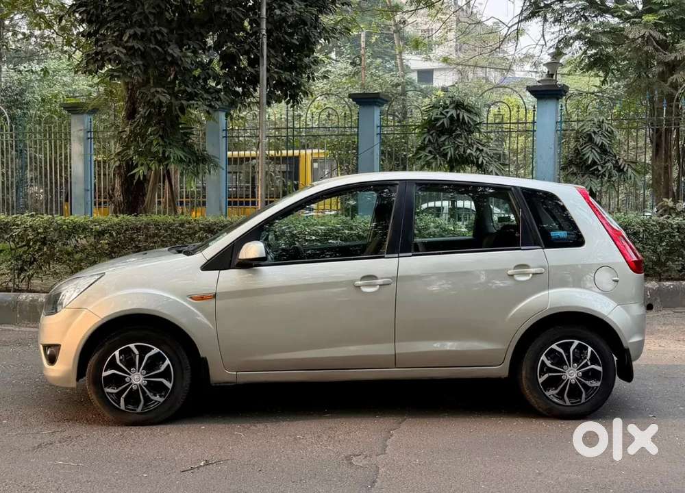 Ford Figo Petrol Zxi, 2012, Petrol