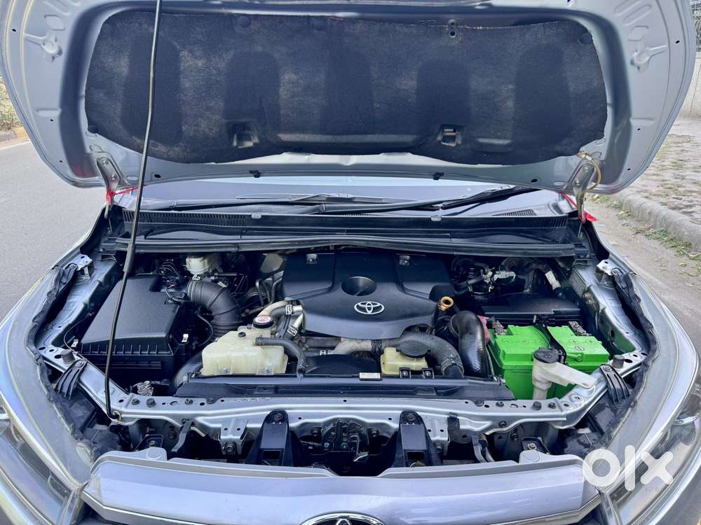 Toyota Innova Crysta 2.8 Zx At 7 Seater, 2018, Diesel