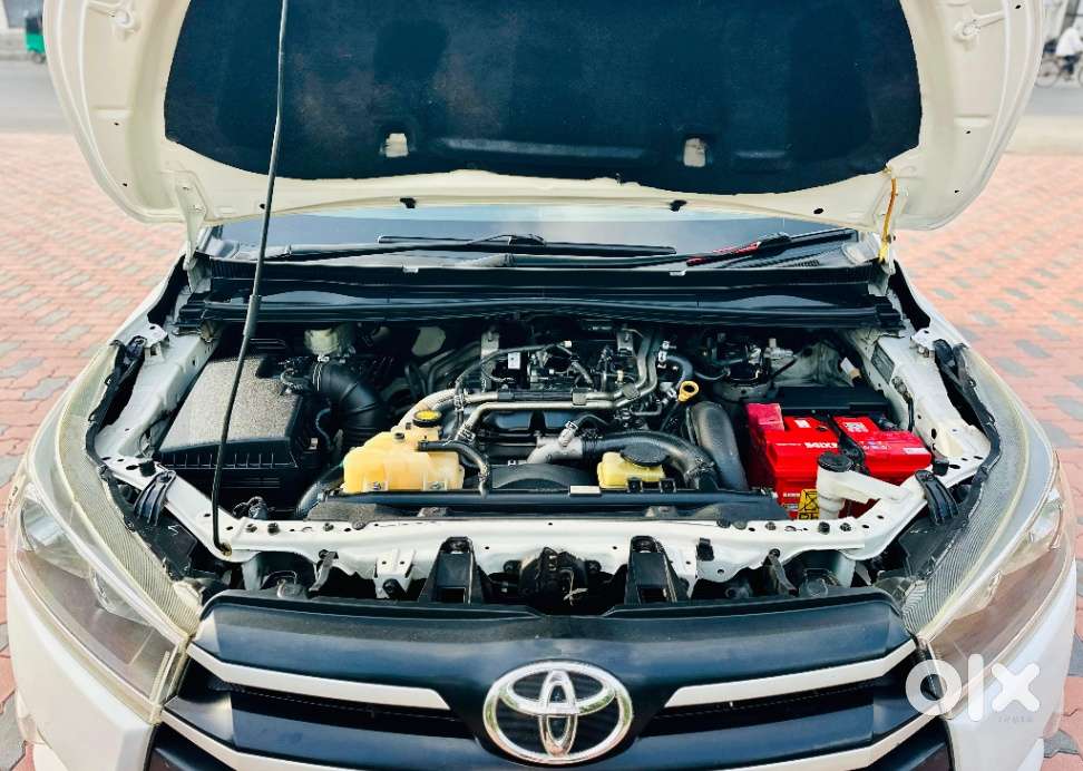 Toyota Innova Crysta G 8 Str, 2016, Diesel