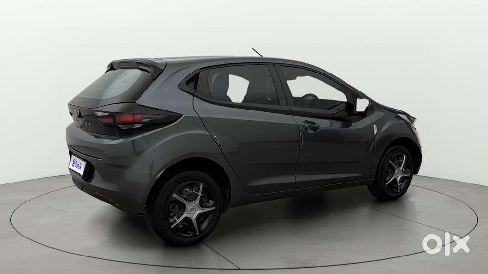 Tata Altroz 1.2 Xt, 2022, Petrol