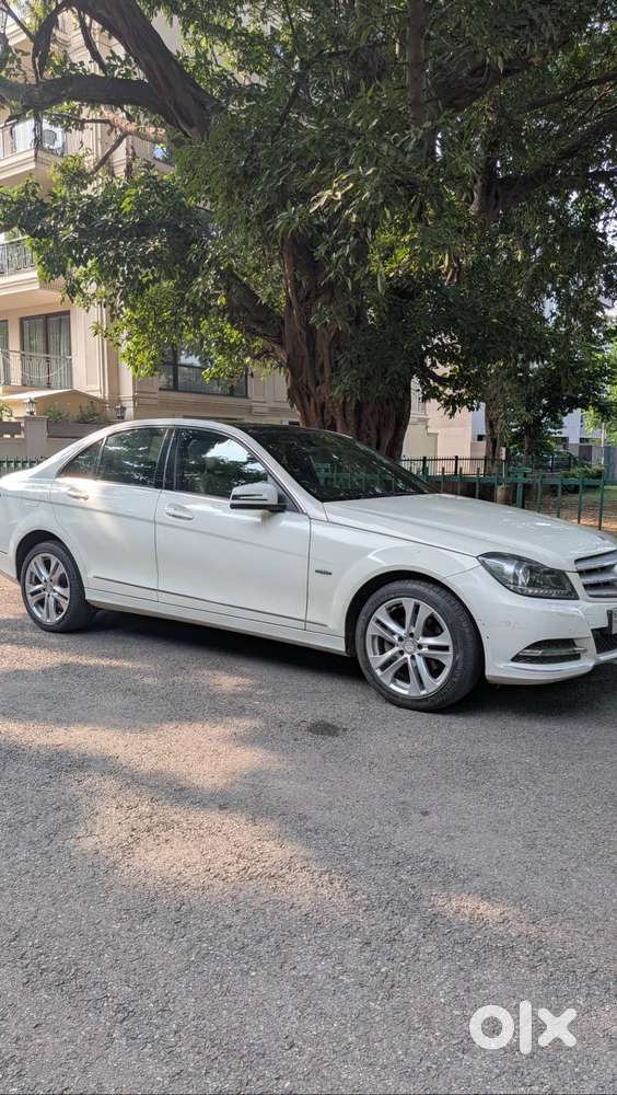 Mercedes-benz C200 Cgi Avantgarde | Just 21,000 Kms | Rare Low-mileage