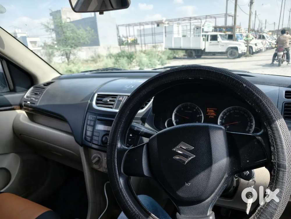 Maruti Suzuki Swift Dzire 2013 Diesel 82000 Km Driven