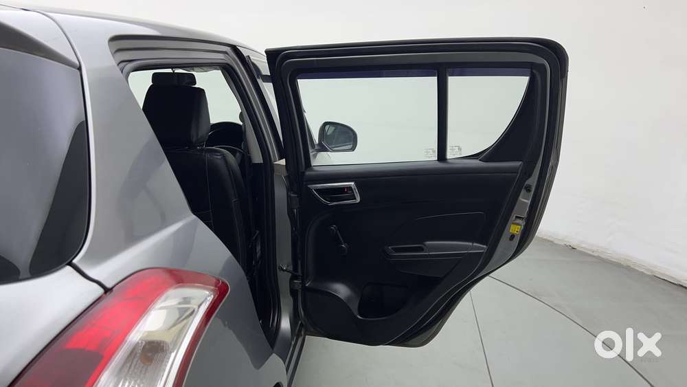Maruti Suzuki Swift Lxi Optional-o, 2017, Cng & Hybrids
