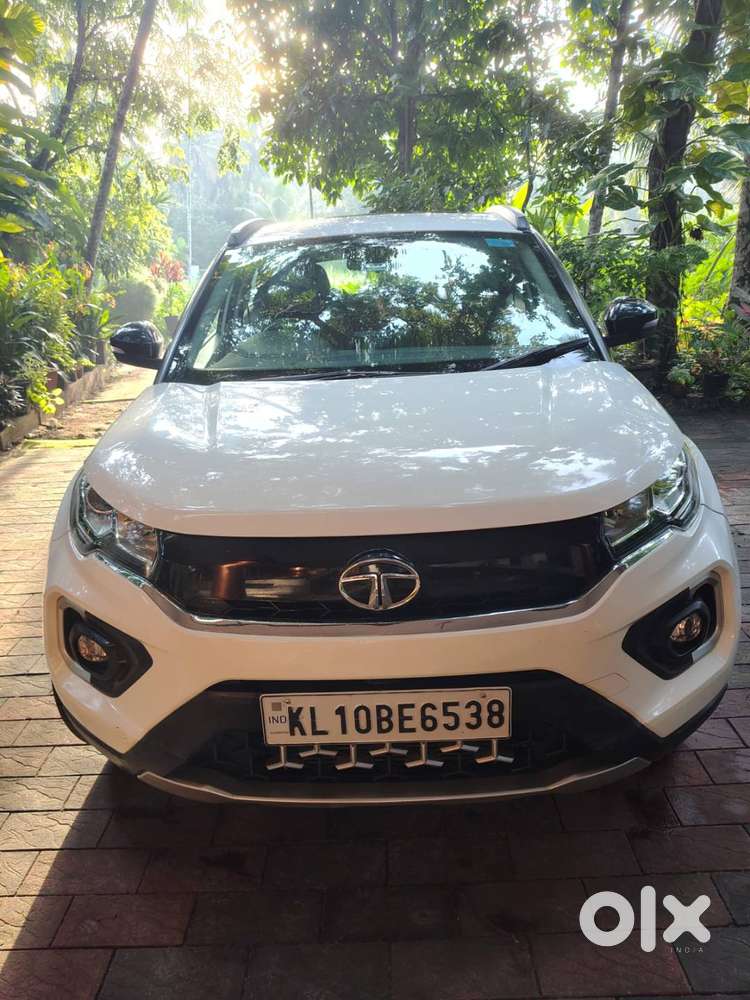 2020 Tata Nexon Xza+ S Amt Petrol  Sunroof  27k Km  Top Variant