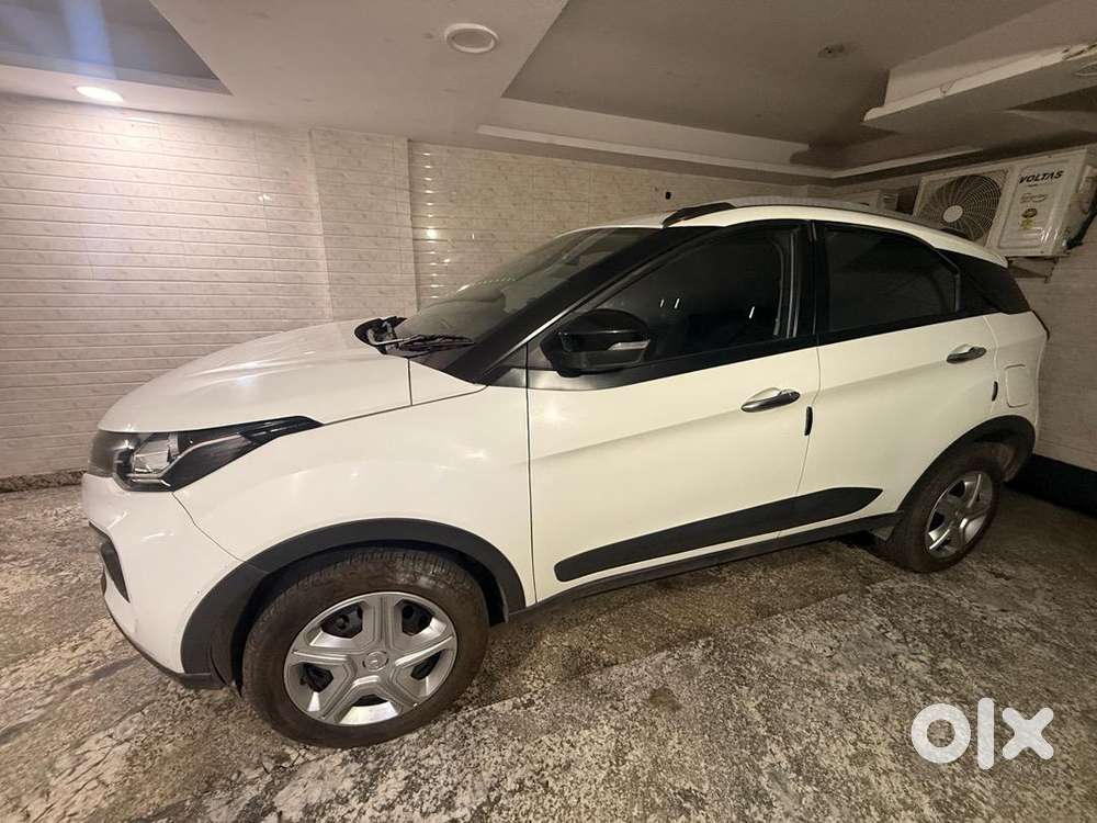 Tata Nexon Automatic Petrol 2023