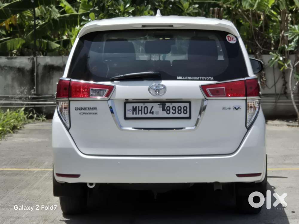 Toyota Innova Crysta 2.4 V 8 Str, 2019, Diesel