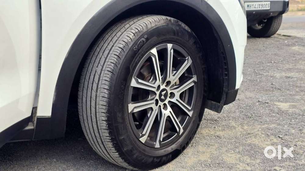 Mahindra Xuv700 2.2 Ax 7 Diesel Mt Luxury Pack Str, 2024, Diesel