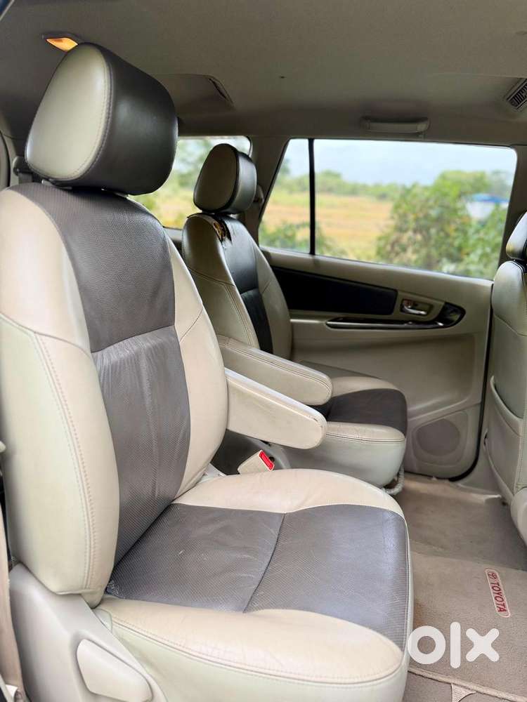 Toyota Innova 2.5 V 7 Str, 2014, Diesel