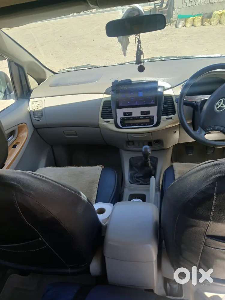 Toyota Innova 2.5v Top Model