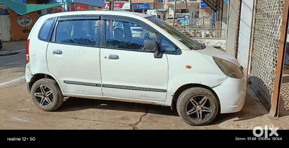 Maruti Suzuki Estilo 2010
