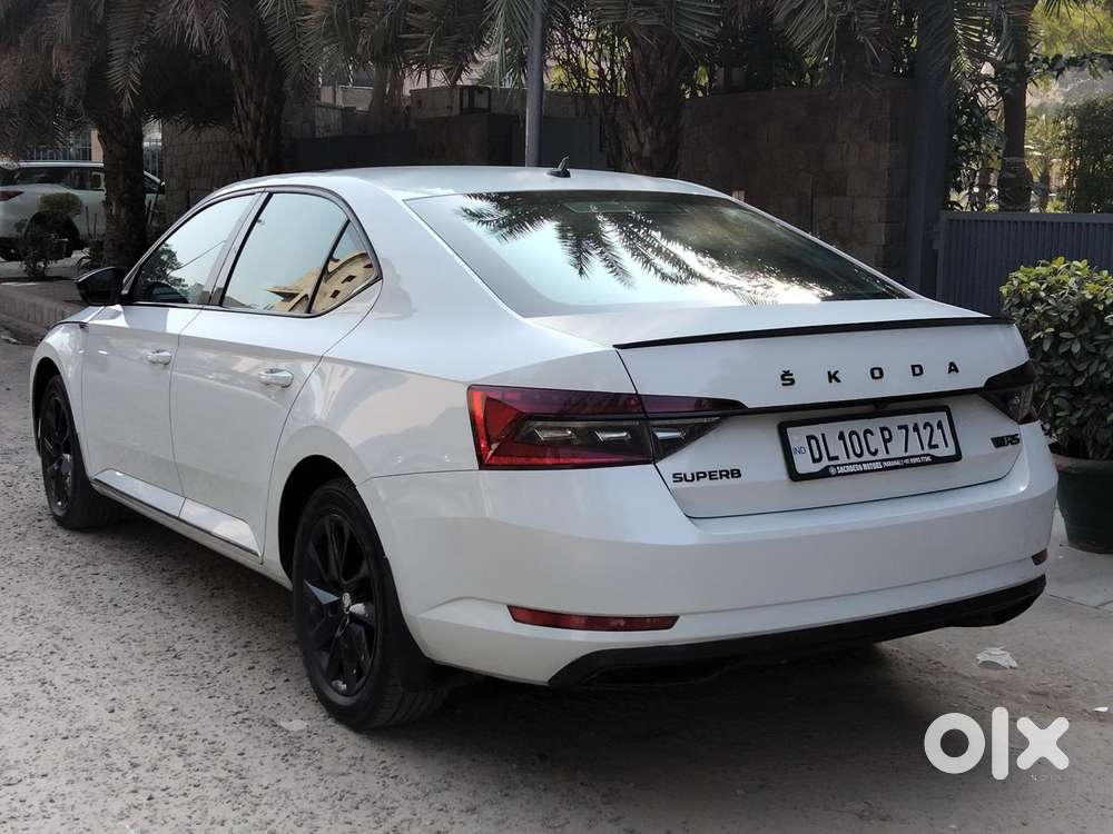 Skoda Superb 2.0 Sportline Tsi At, 2021, Petrol