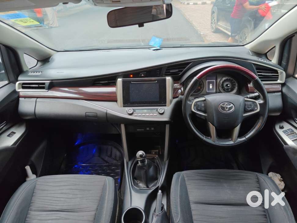 Toyota Innova Crysta 2.7 Vx Mt, 2016, Petrol