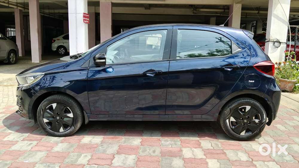 Tata Tiago 1.2 Revotron Xt (o), 2025, Petrol