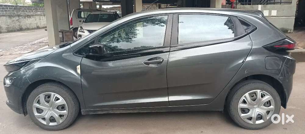Tata Altroz 1.2 Xta 2022 Petrol Dct