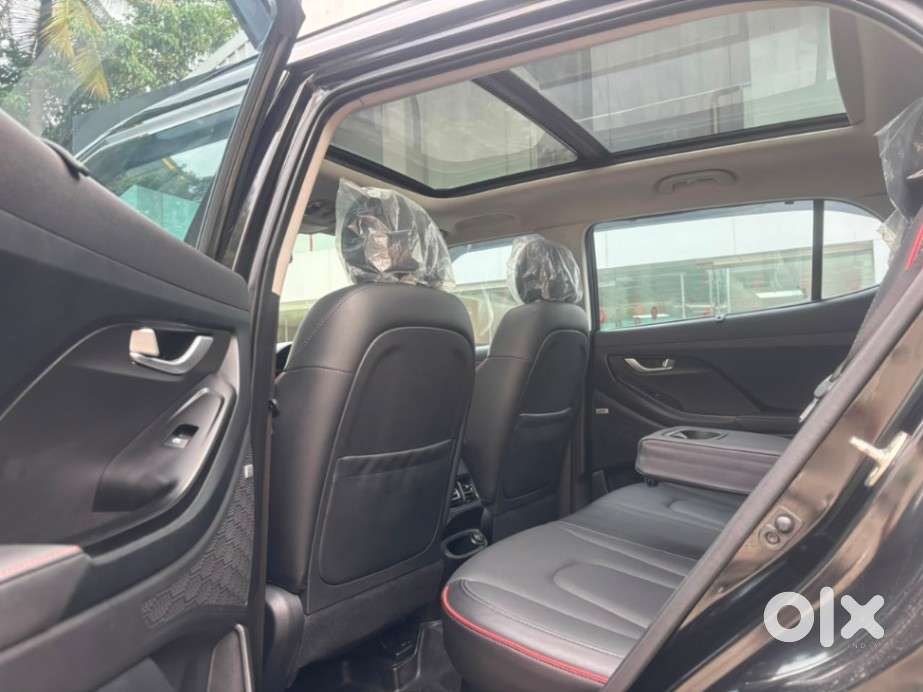 Hyundai Creta 1.6 Sx (o), 2023, Petrol