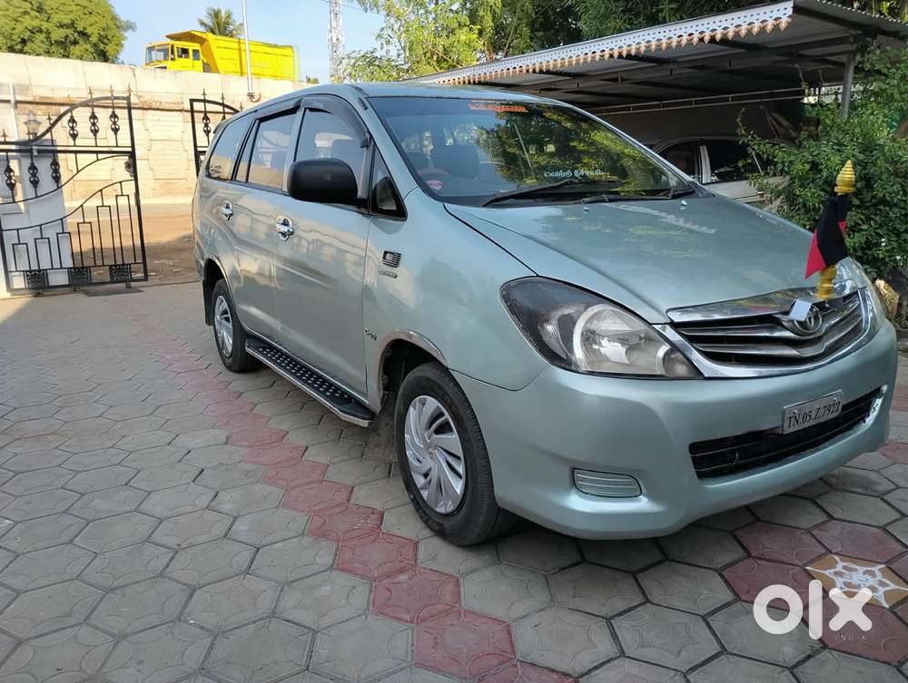 Toyota Innova 2.5 G (diesel) 8 Seater Bs Iv, 2009, Diesel