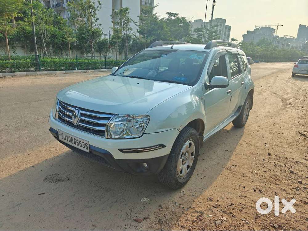 Renault Duster Rxl Petrol Top Model [2013]