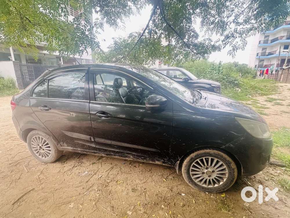 Tata Zest  Excellent Condition  Alloys + Music System + Bass Tube