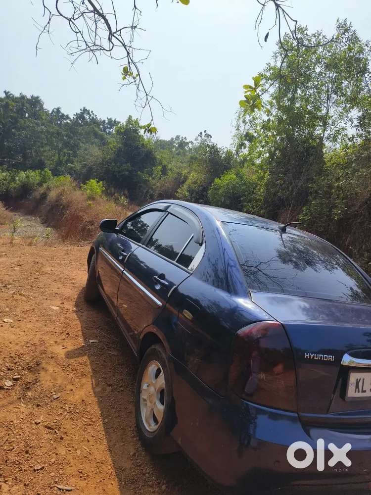 Hyundai Verna 2010 Diesel 140000 Km Driven