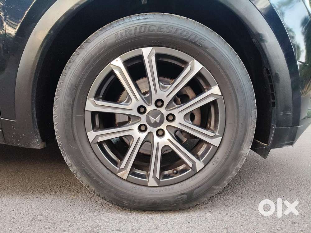 Mahindra Xuv700 2.2 Ax 7 Diesel At Luxury Pack Str Awd, 2022, Diesel