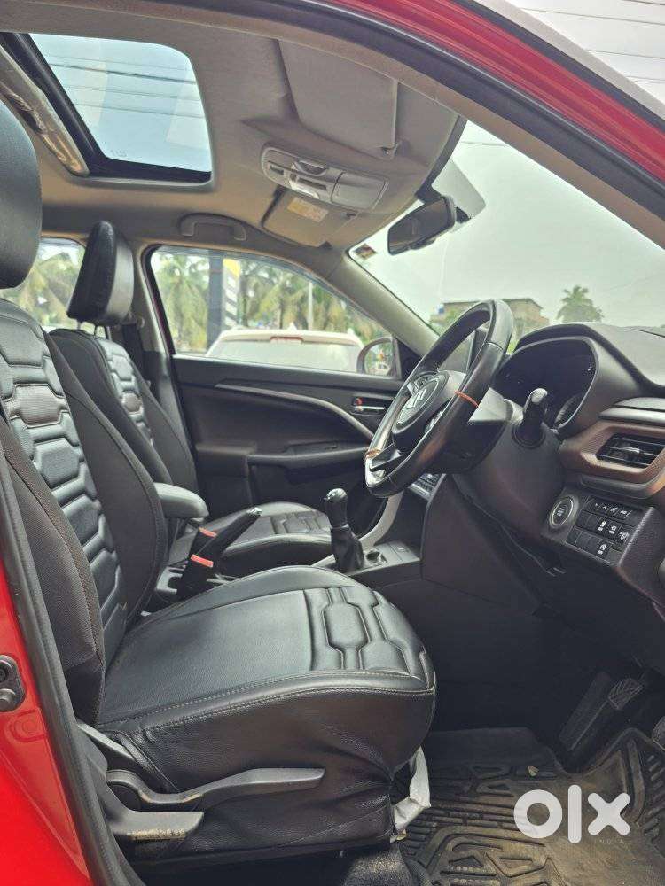 Maruti Suzuki Brezza 1.5 Zxi Plus Smart Hybrid Dual Tone, 2024, Petr..