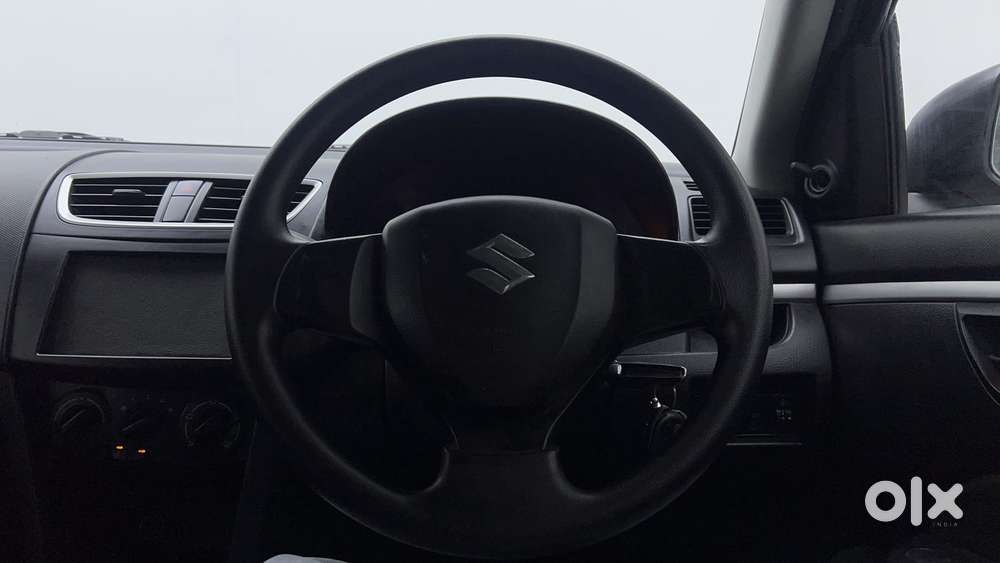 Maruti Suzuki Swift 1.2 Lxi (o), 2017, Petrol