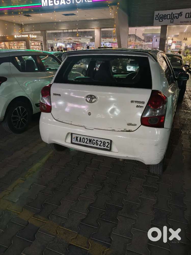 Toyota Etios Liva 2012