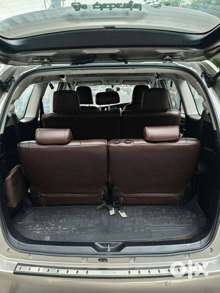Toyota Innova Crysta 2.4 G Mt 8s, 2019, Diesel
