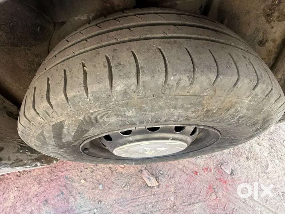 गाड़ी बेच रहा हूं