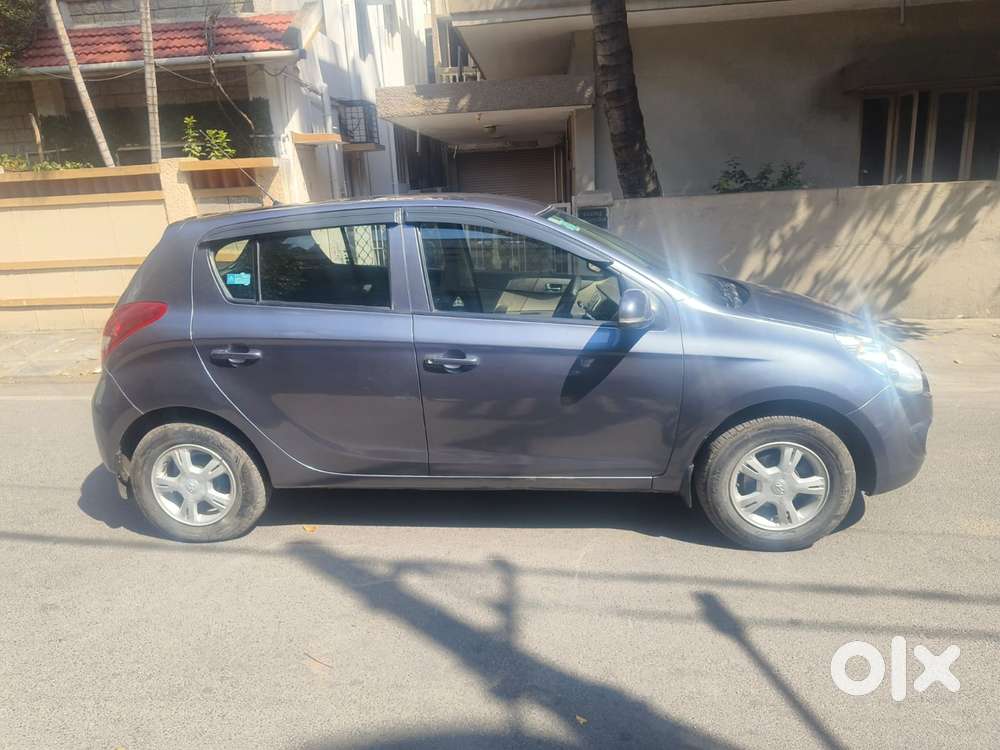 Hyundai I20 2010-2012 1.2 Sportz, 2011, Petrol