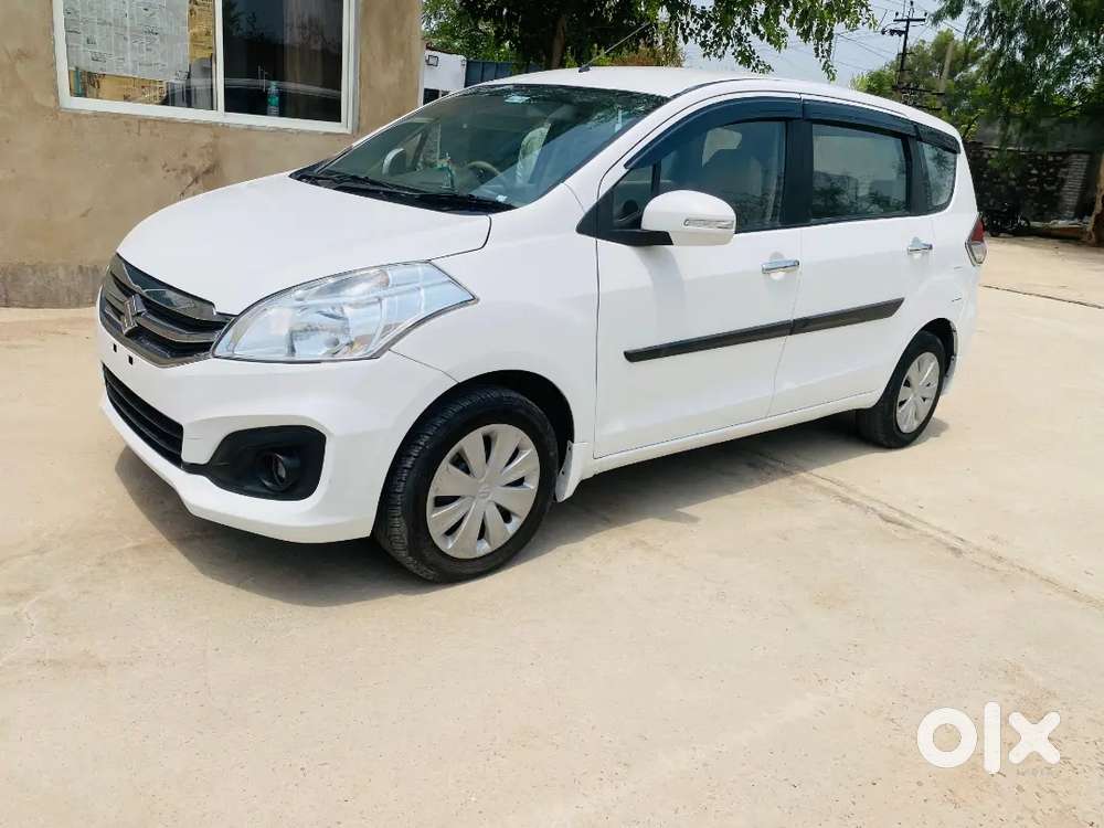Maruti Suzuki Ertiga 2016 Diesel 90000 Km Driven
