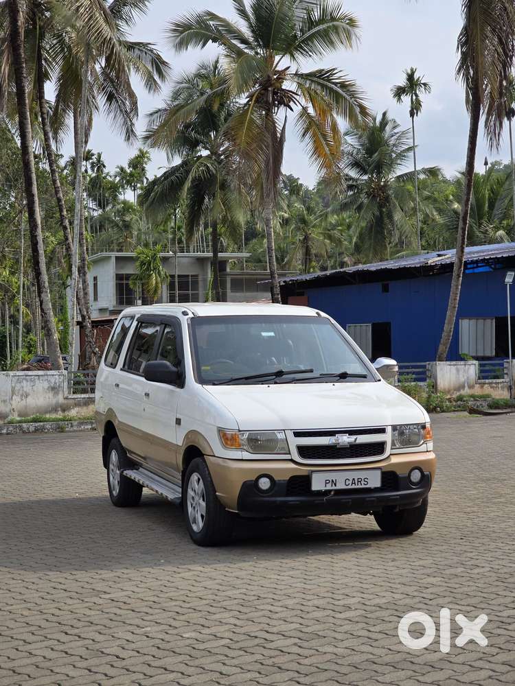 Chevrolet Tavera Neo Ls B3 - 7 Seats Bsii, 2012, Diesel