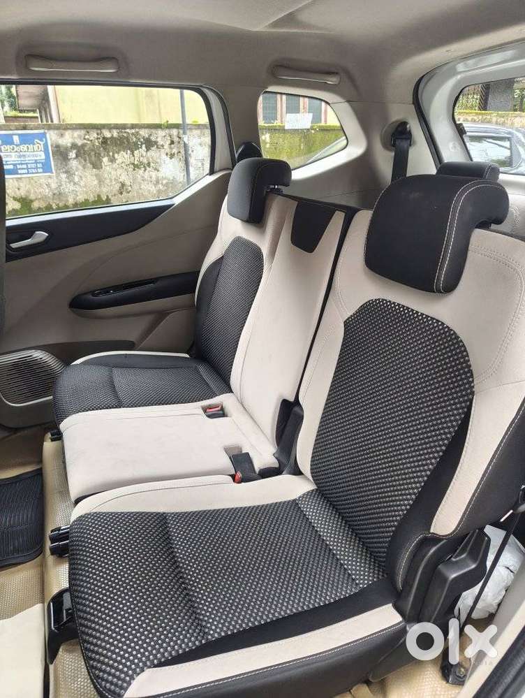 Renault Triber Rxz, 2020, Petrol
