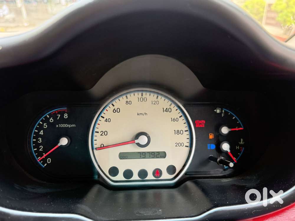 Hyundai I10 Sportz 1.2 At, 2010, Petrol