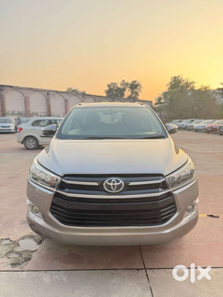 Toyota Innova Crysta 2.8 Gx At, 2017, Diesel