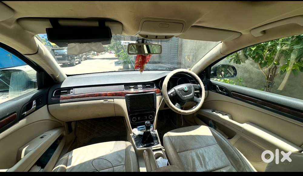 Skoda Superb Petrol 2014 Manual Transmission