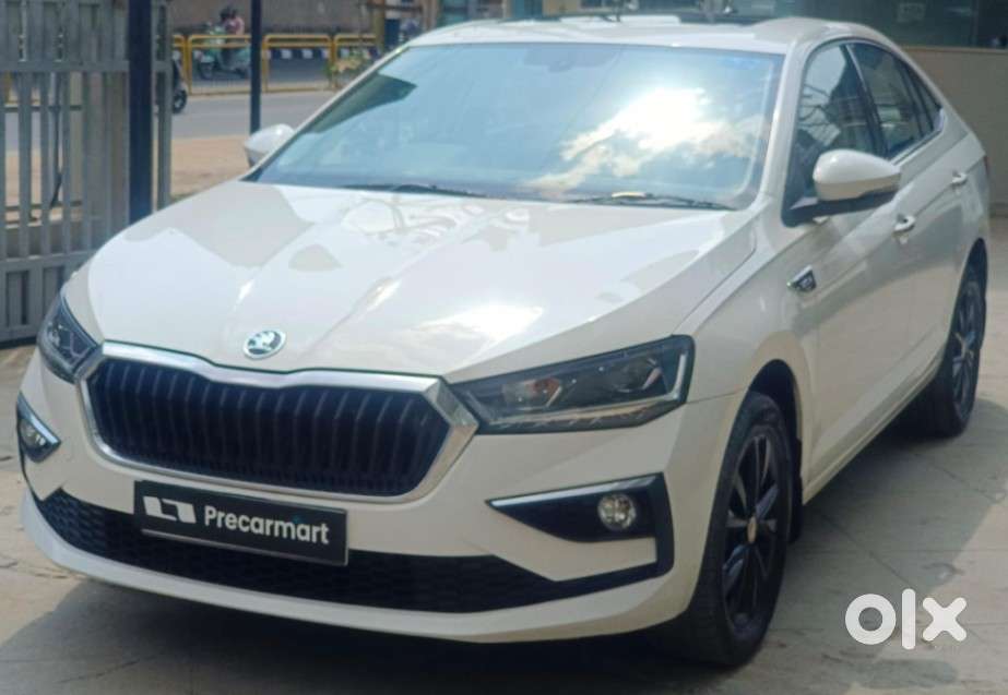 Skoda Slavia 1.0 Tsi Style At, 2022, Petrol