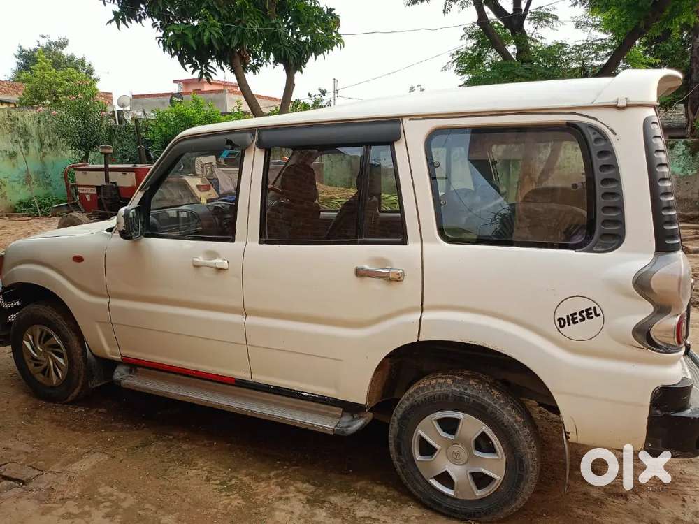 Scorpio Ex 2.5  Diesel  2014