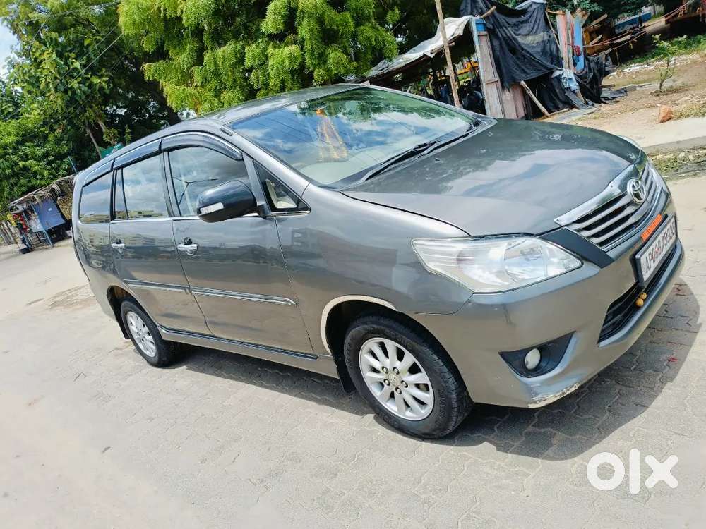 Toyota Innova 2013 Diesel 127000 Km Driven