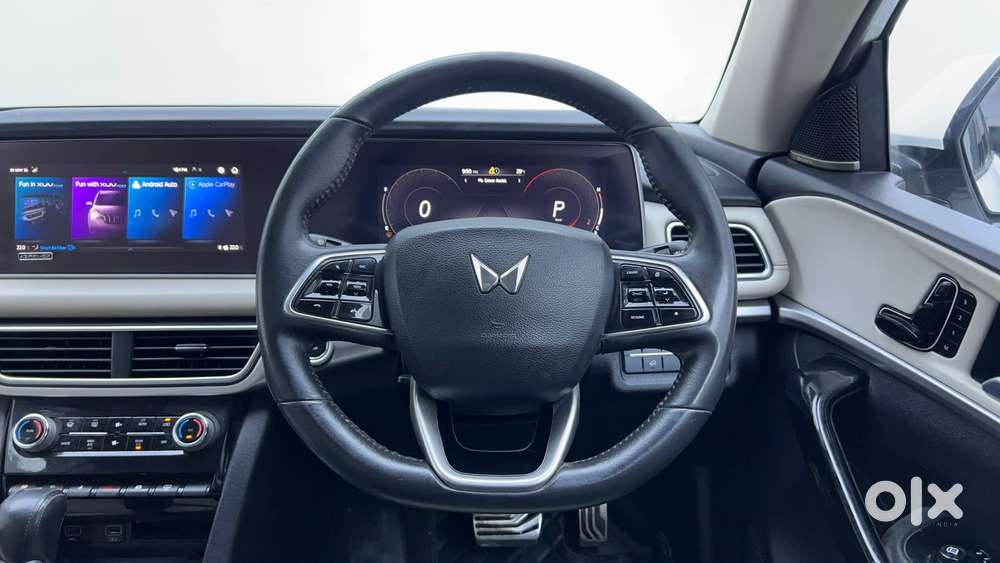 Mahindra Xuv700 2.0 Ax 7 Petrol At Str, 2022, Petrol