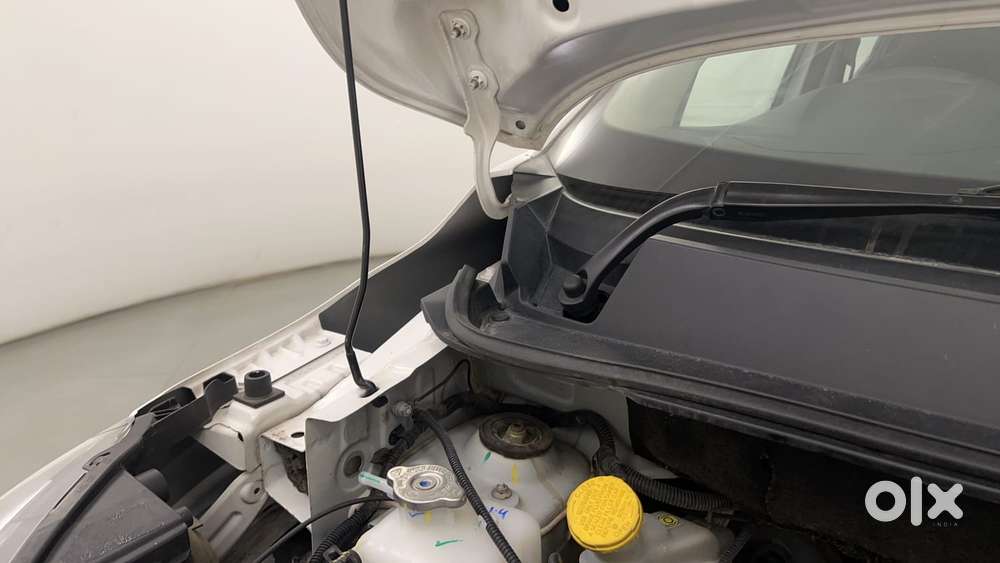 Renault Triber Rxz, 2019, Petrol