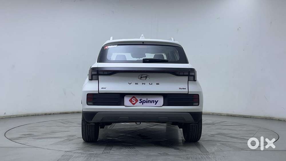 Hyundai Venue 1.0 Sx (o) Turbo Dct, 2023, Petrol
