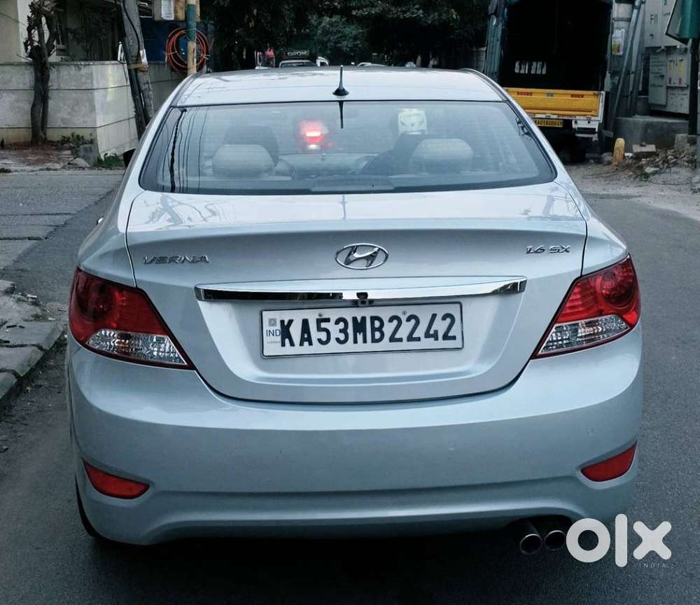 Hyundai Verna Fluidic 1.6 Vtvt Sx, 2014, Petrol