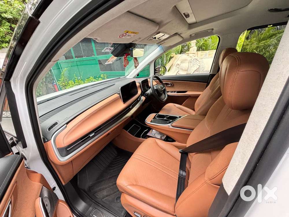 Mg M9 Presidential Limo, 2025, Electric